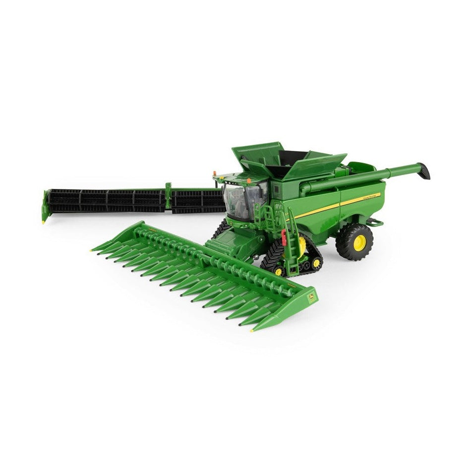 1:64 S780 Tracked Combine Harvester Prestige Collectors Replica Toy