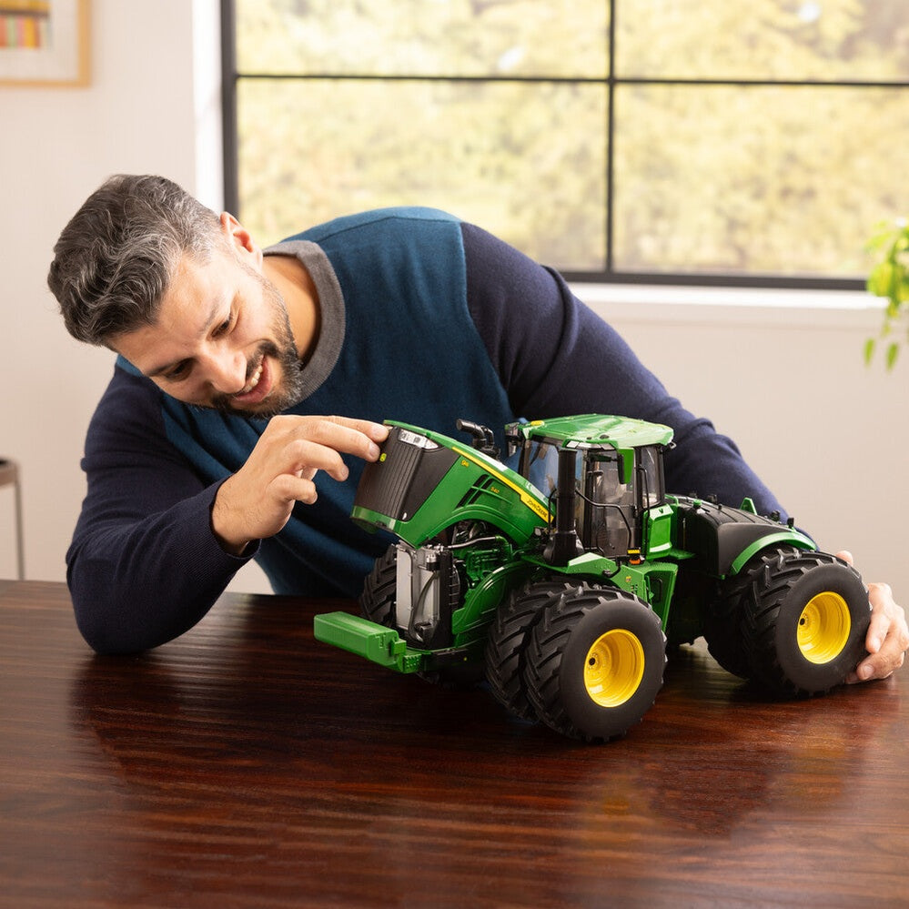 1:16 John Deere 9R 540 Tractor With Duals Prestige Collectors Replica Toy