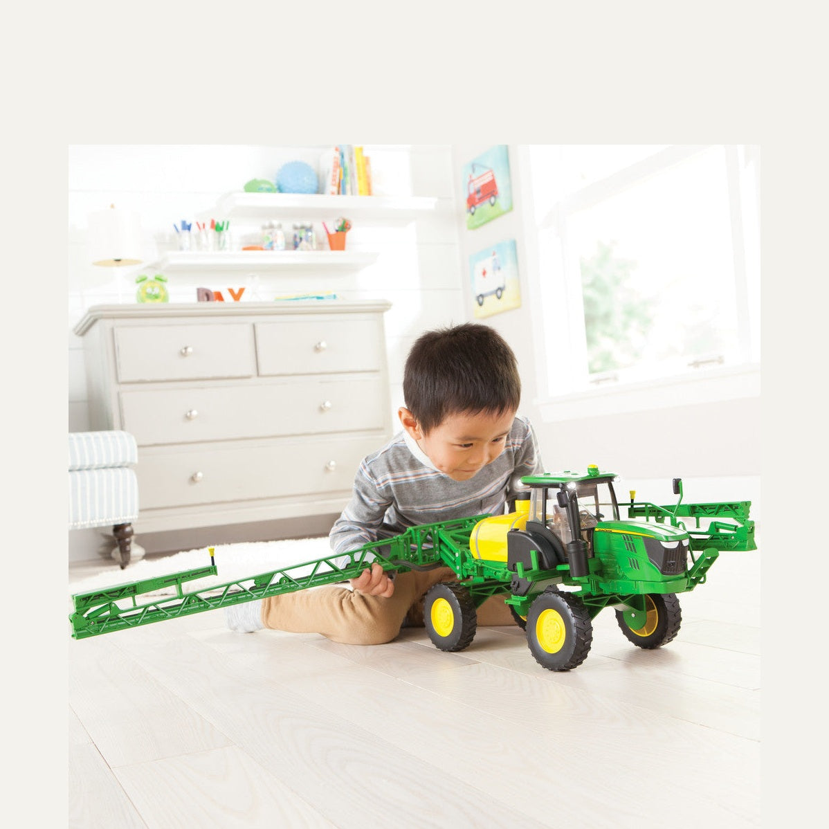 1:16 John Deere Big Farm R4023 Sprayer Toy