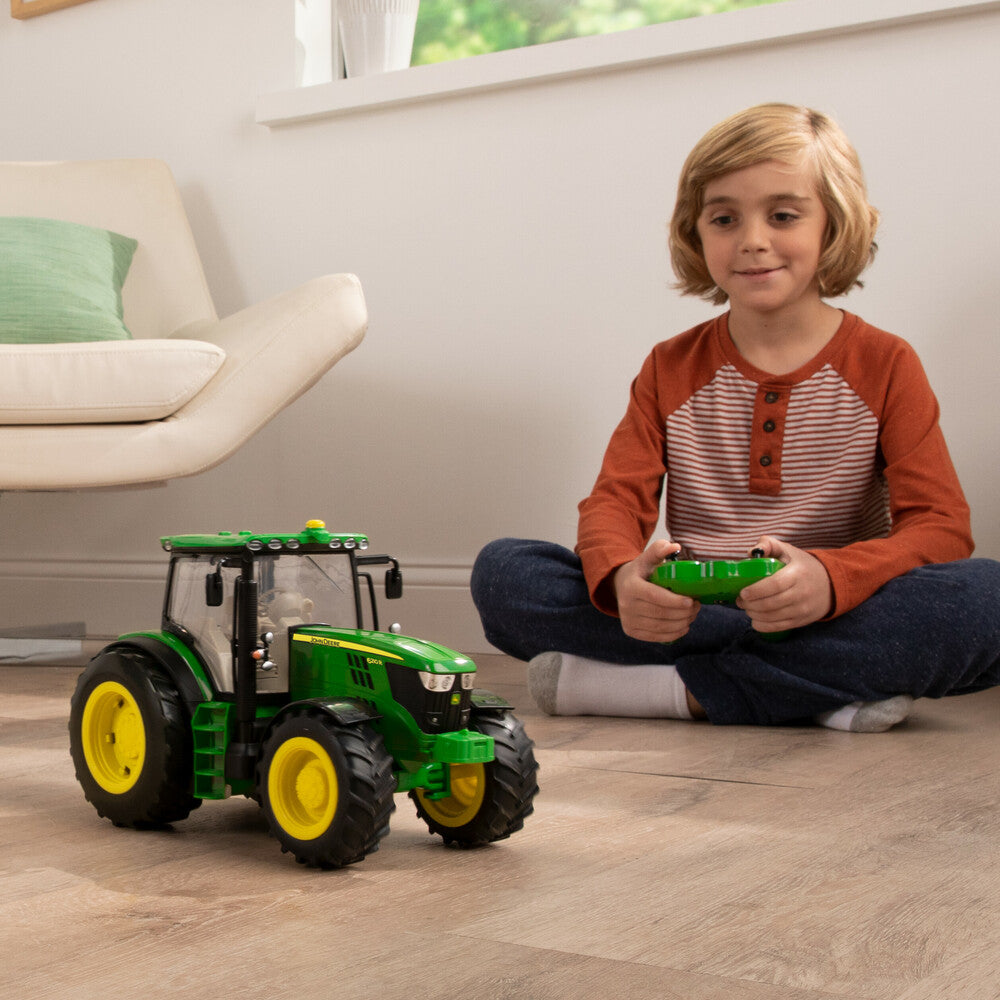 1:16 John Deere Big Farm 6210R Radio Control Tractor Toy