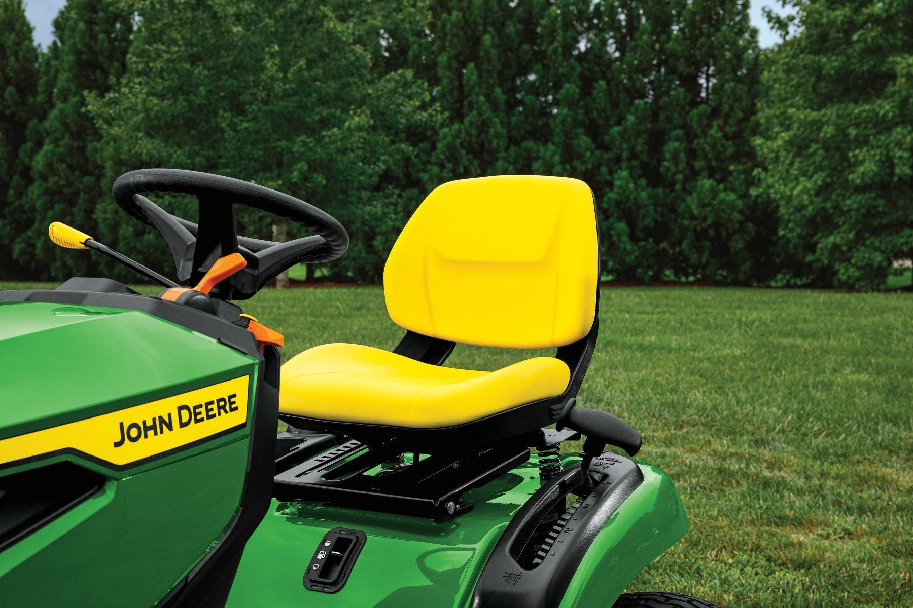 John Deere S110 Ride-on Mower