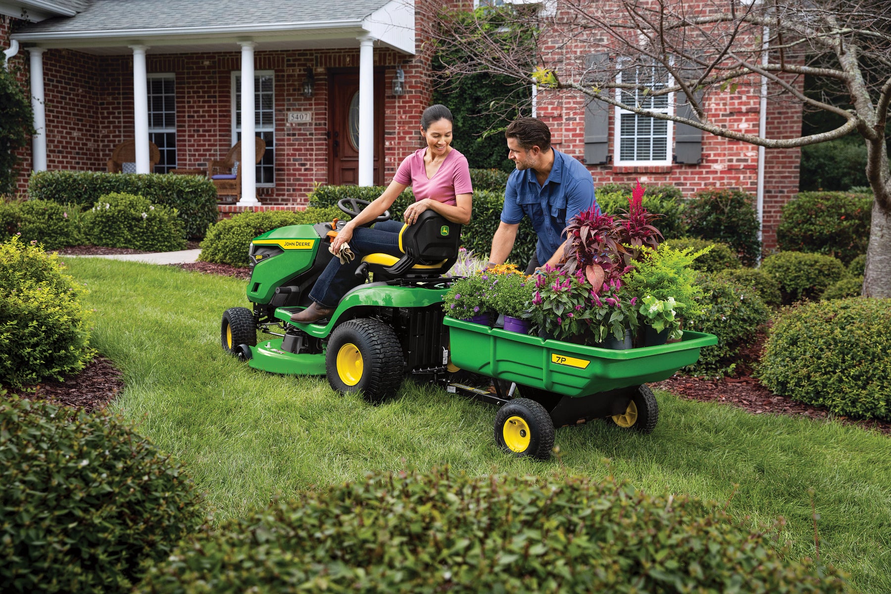 John Deere S120 Ride-on Mower