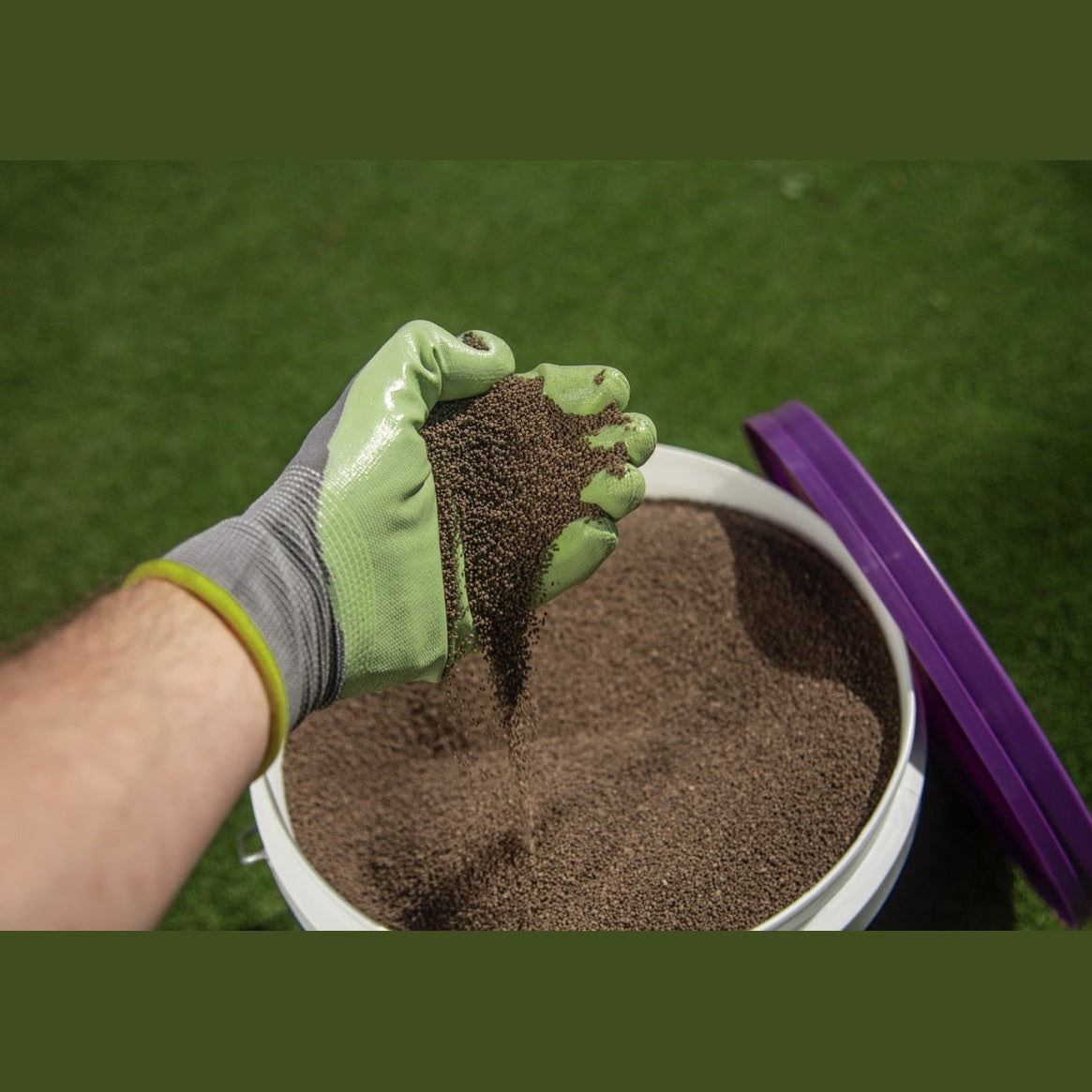 Lawn Solutions Australia Natural Carbon Mini-Prill Lawn Fertiliser 9kg