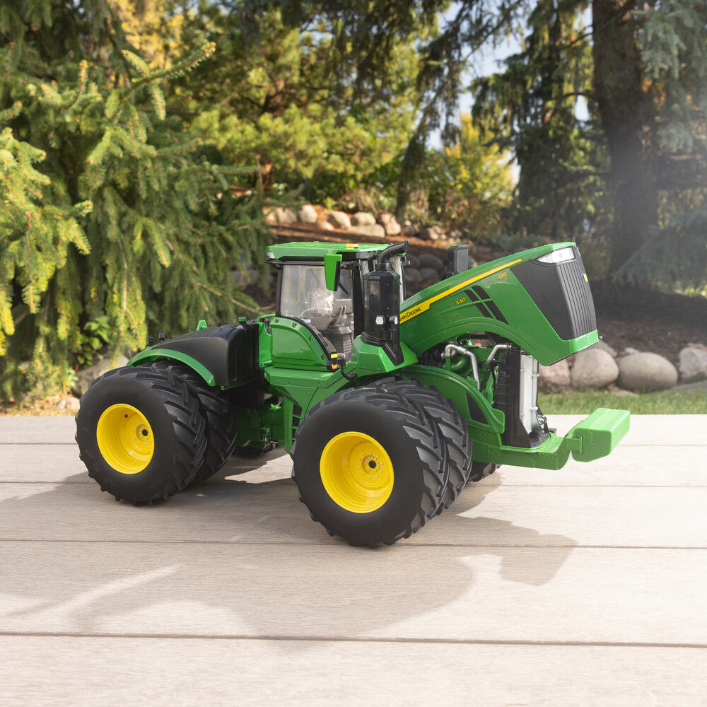 1:16 John Deere 9R 540 Tractor With Duals Prestige Collectors Replica Toy