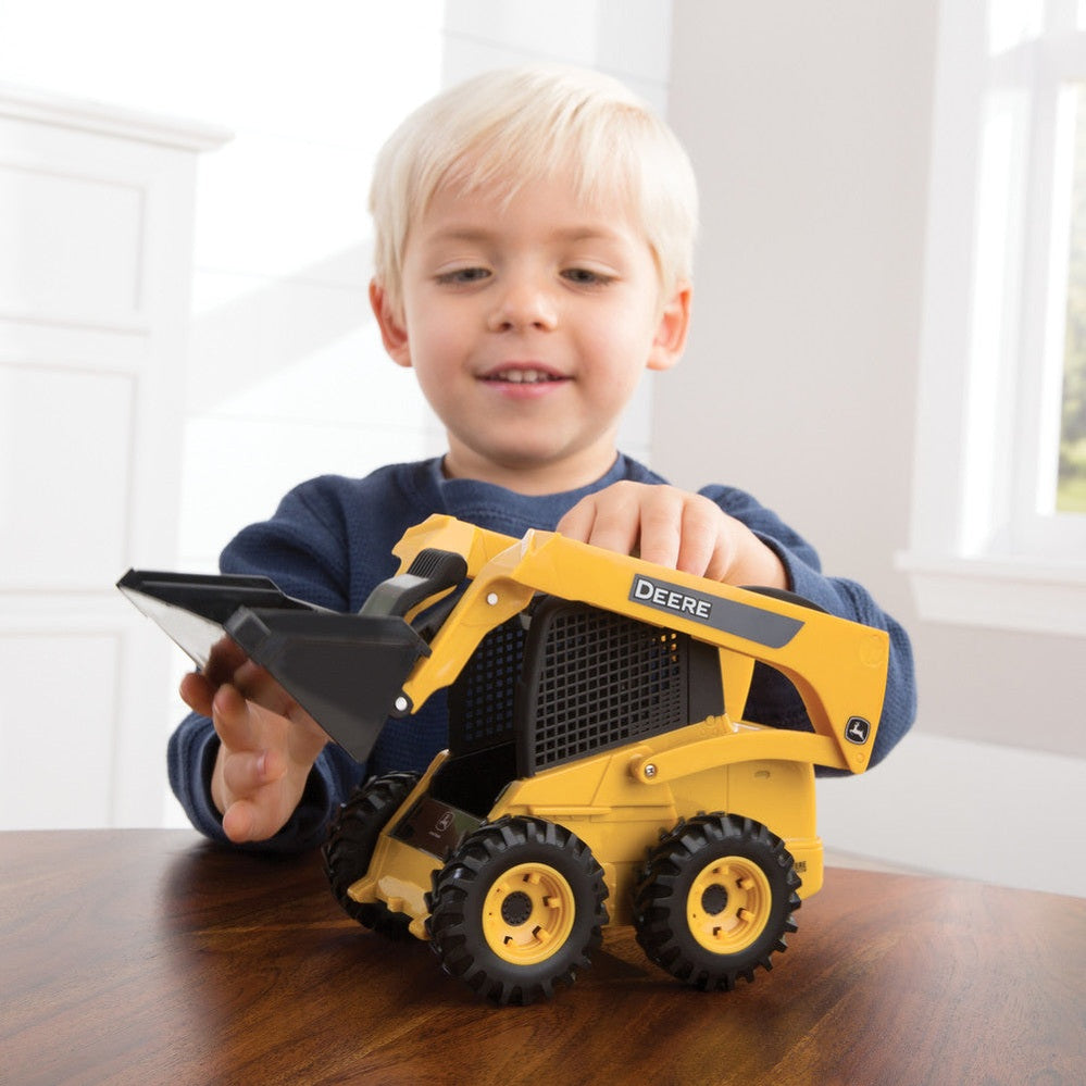 1:16 John Deere Kids Big Farm Skid Steer Playset Replica Toy
