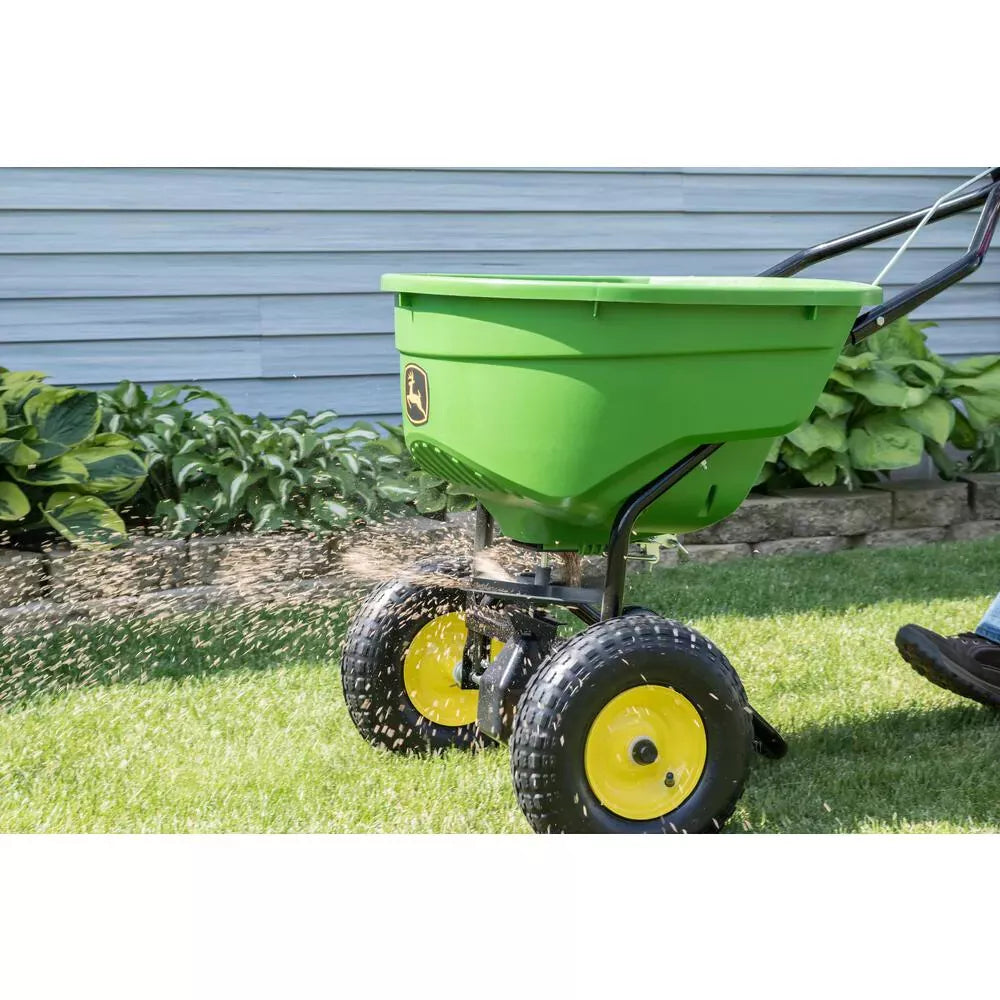 John Deere 59kg Push Spreader