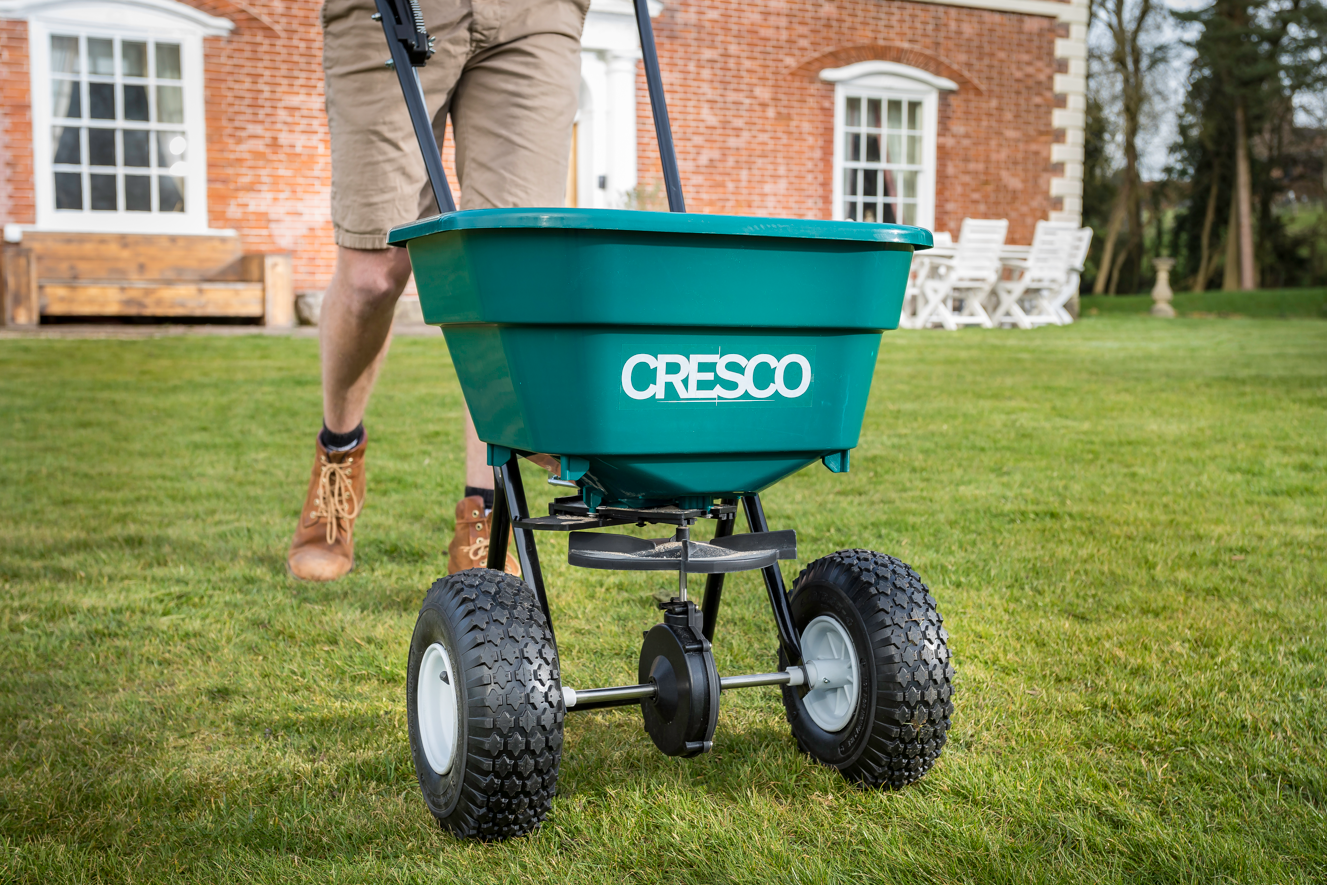 Silvan Cresco 20L Push Spreader - RDO Equipment