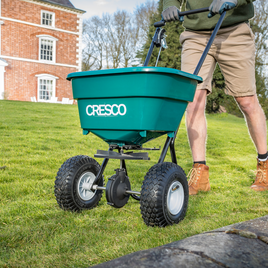 Silvan Cresco 20L Push Spreader - RDO Equipment